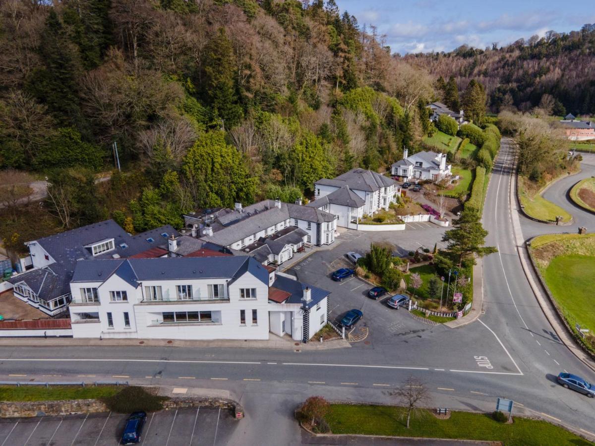 Woodenbridge Hotel Exterior foto