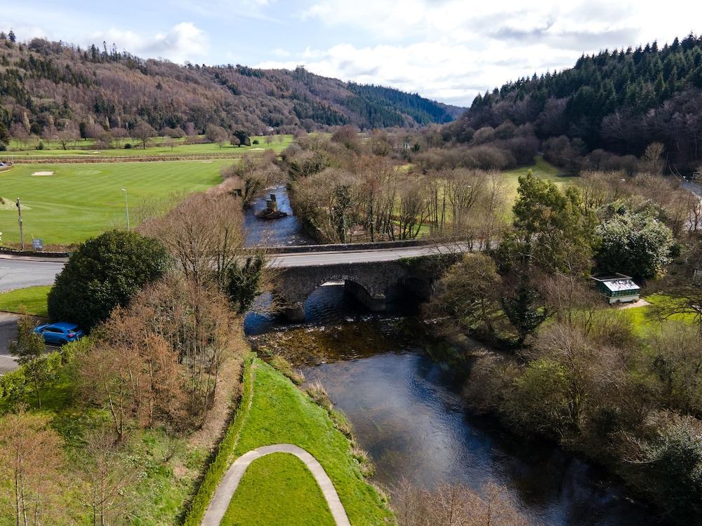 Woodenbridge Hotel Exterior foto